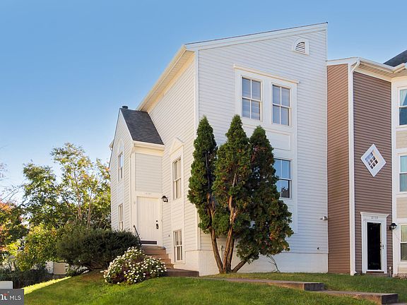 2nd image of 12157 Presidio Way