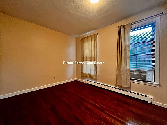 3rd image of 8 Wigglesworth St #33