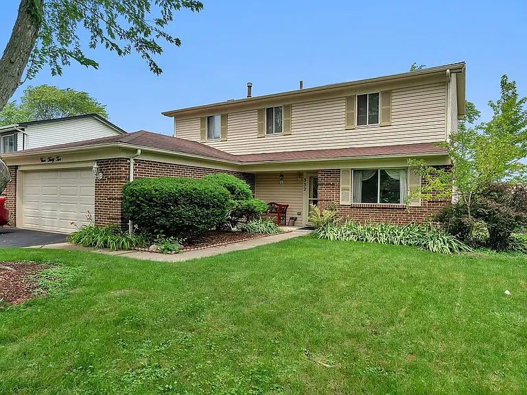 332 Drake Ave — Photo 1