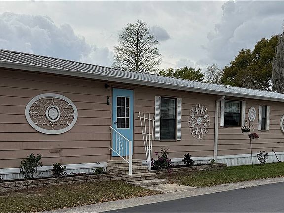 2nd image of 21 Morganthau Dr