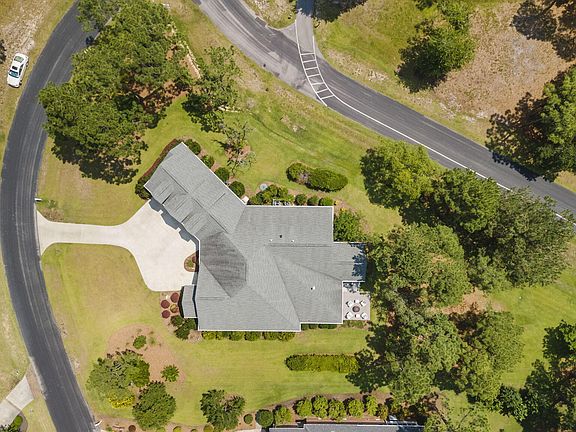 2nd image of 3719 Fairfield Way