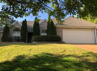 10152 Cypress Knee Dr, Olive Branch, MS 38654