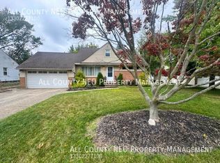 1924 Skyline Dr, Richmond Heights, OH