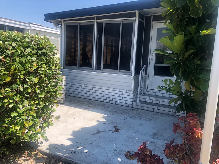 11321 Louisiana Dr — Photo 3