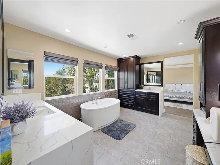 13903 Highlander Rd — Photo 42