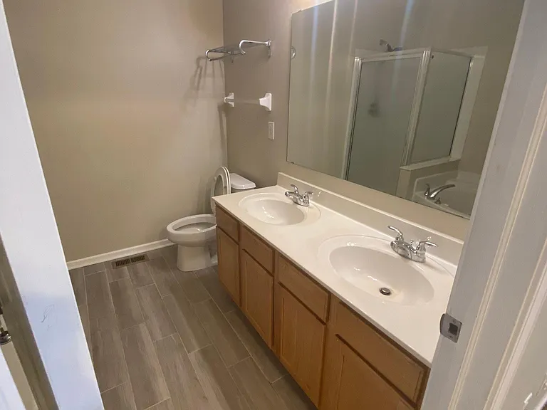 14204 Victory Ridge Dr — Photo 28