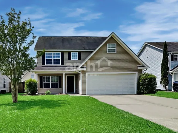 205 Turner Greens Ct, Goose Creek, SC 29445