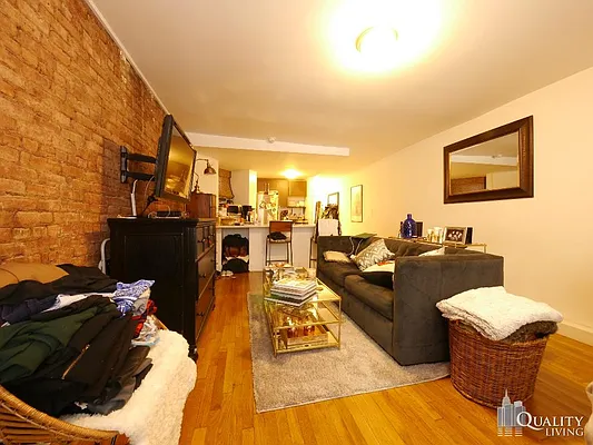 Rented by (Legacy) NY Quality Living Uptown | media 13