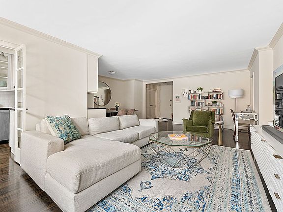 3rd image of 420 E 51st St APT 7D