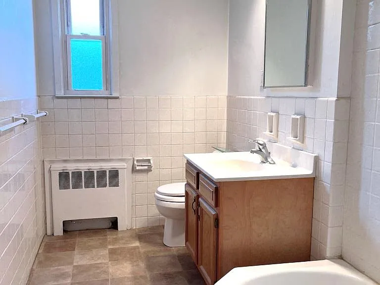 Riverhill Apartments — Photo 31