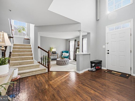 5th image of 1211 Bohac Ln