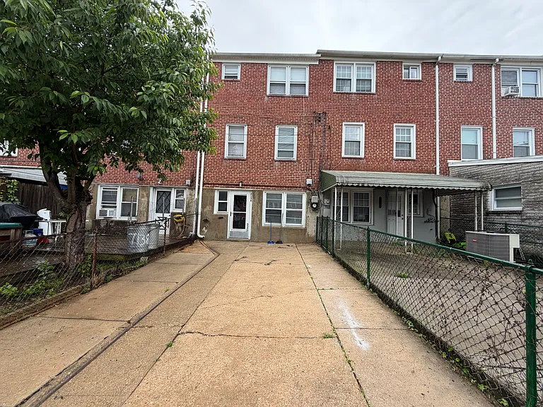 7136 Eastbrook Ave — Photo 14