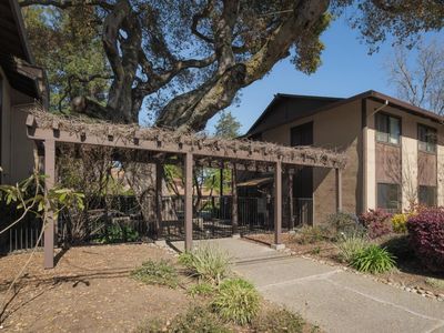 610 Gilbert Ave APT 25, Menlo Park, CA, 94025