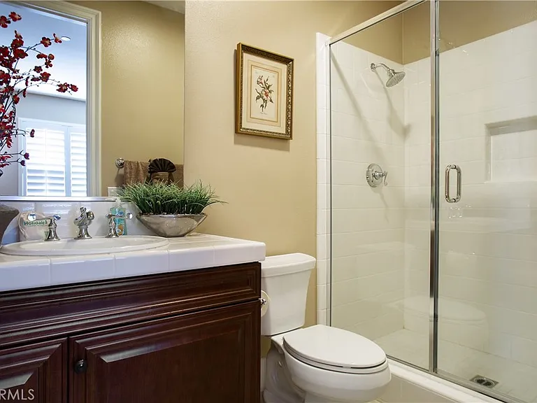 4731 Oceanridge Dr — Photo 21