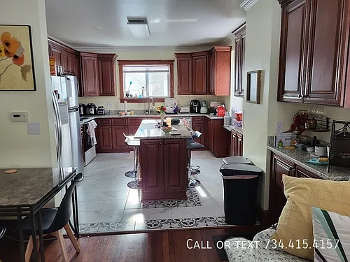 426 S 4th Ave #1 Photo 1
