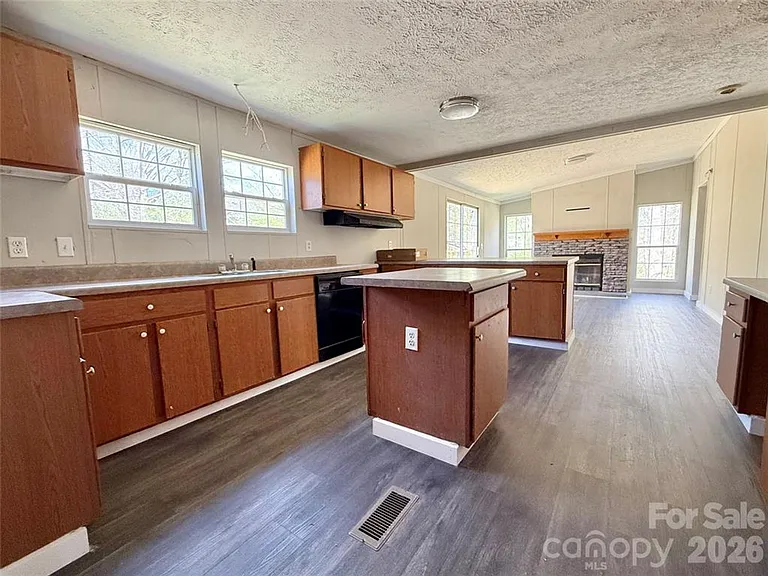 129 Reed St — Photo 6