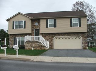 73 Bethany Rd, Ephrata, PA 17522