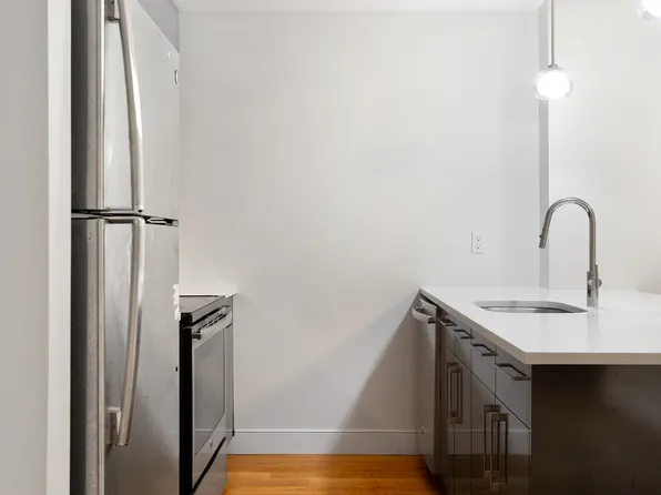 2727 Henry Hudson Parkway West image 11 of 30