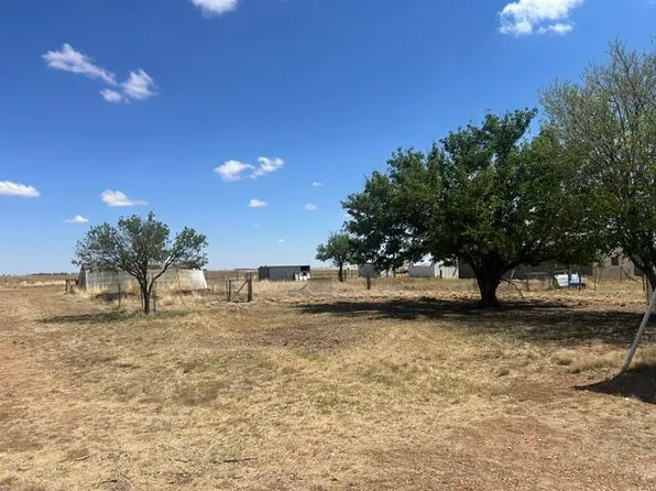 6907 Elephant Rd, Lubbock, TX 79407