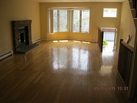 3rd image of 441 Westview Pl #441