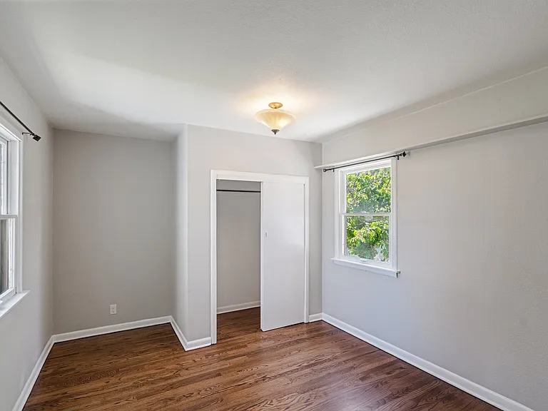 1230 Glen Ave — Photo 15