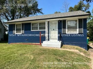 10660 Dunkeld Cir, Saint Louis, MO 63137