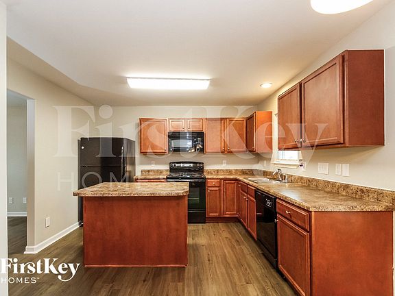 5th image of 812 Kallamdale Ct