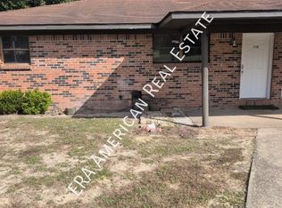 1120 N 20th St, Defuniak Springs, FL 32433