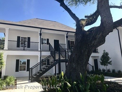 1st image of 1751 Elm St APT 4