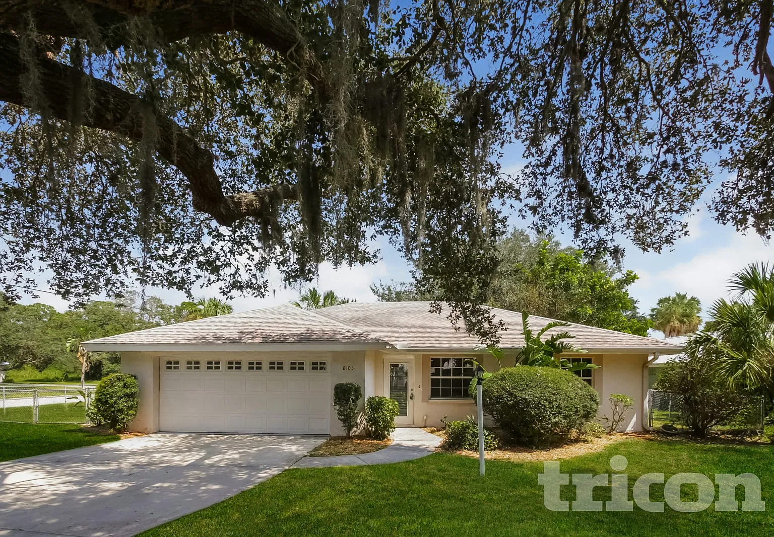 8105 Longbay Boulevard Sarasota FL — Photo 2