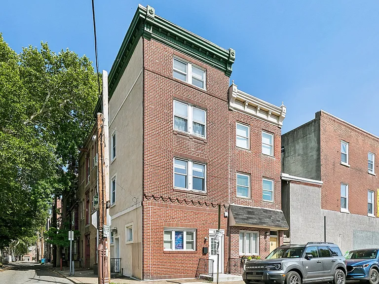 527 S 7th St — Photo 2