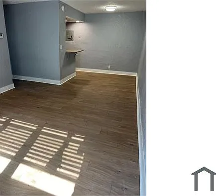 5825 NW 22nd Ct — Photo 2