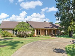 1899 Hunter Rd, Longview, TX 75605