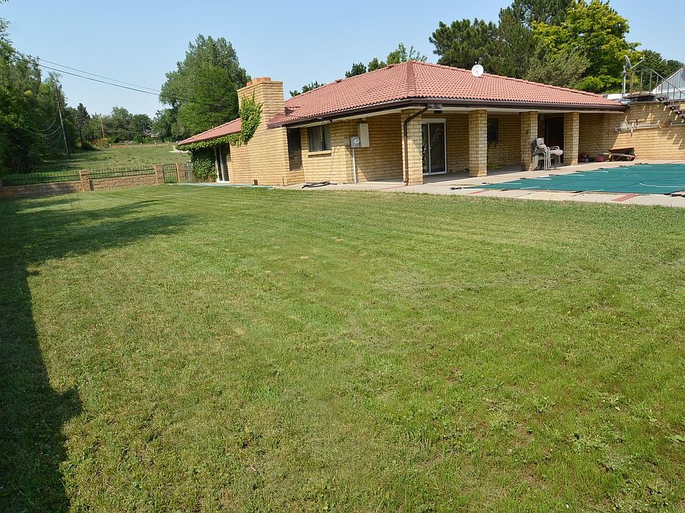 1st image of 10110 W 73rd Pl