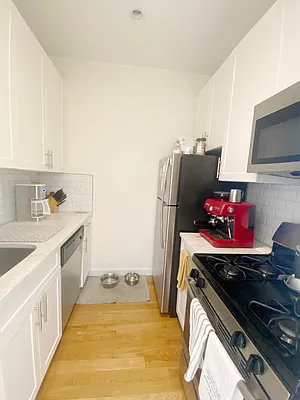 Rented by City Connections Realty | media 17