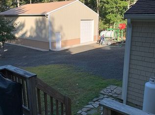 10 Holly Tree Ln, Wareham, MA 02571