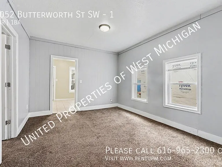 1052 Butterworth St SW #1 — Photo 3