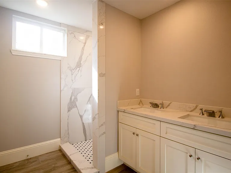 231 Betral St — Photo 11