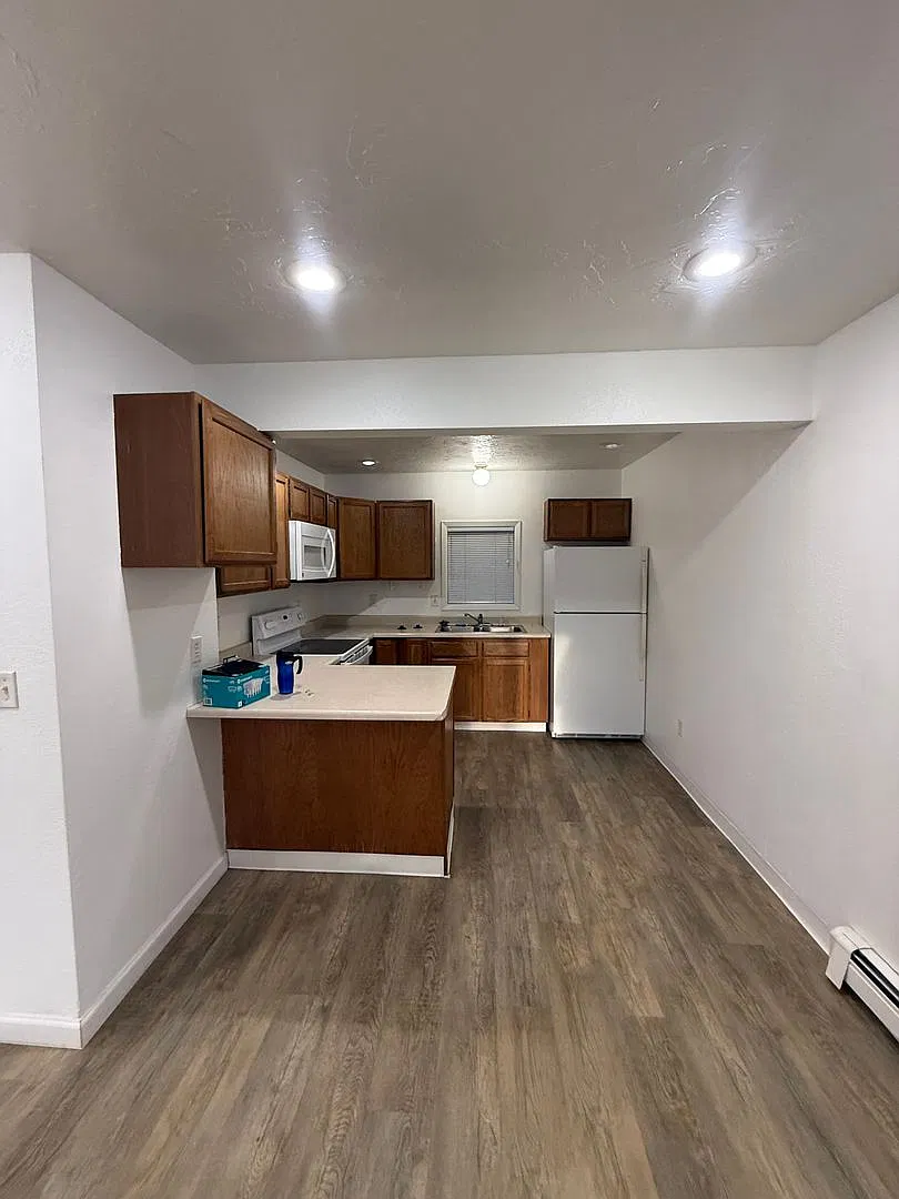Glasgow Drive Apt A 4852 — Photo 2