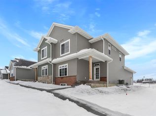 103 Sycamore Dr, West Branch, IA 52358