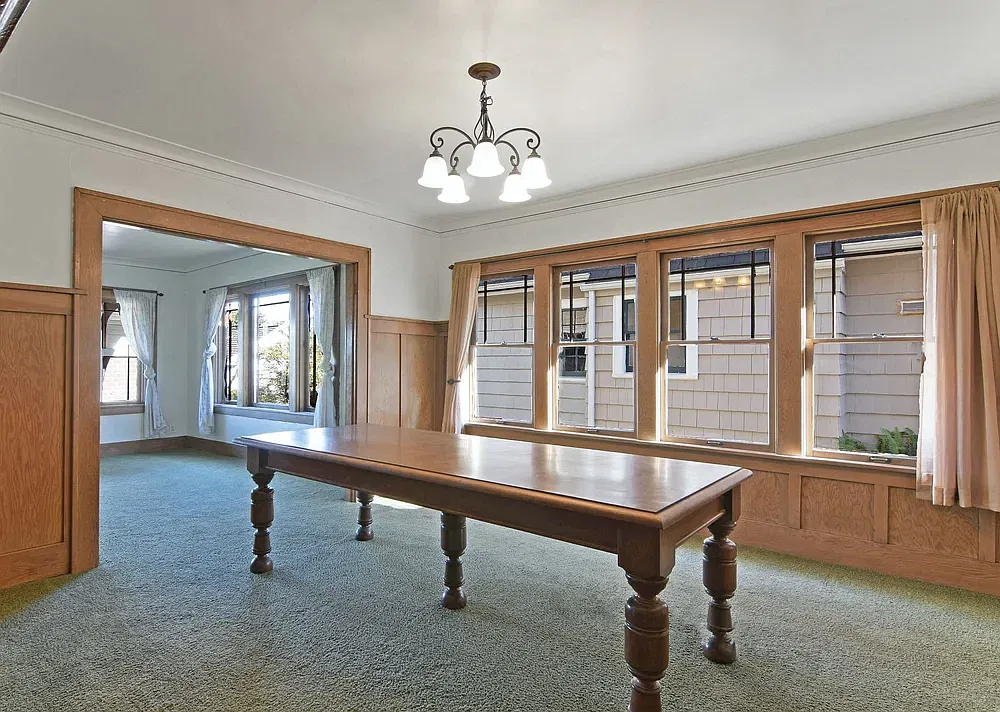 8 bed, 3000 sqft, $8,800 — Photo 4