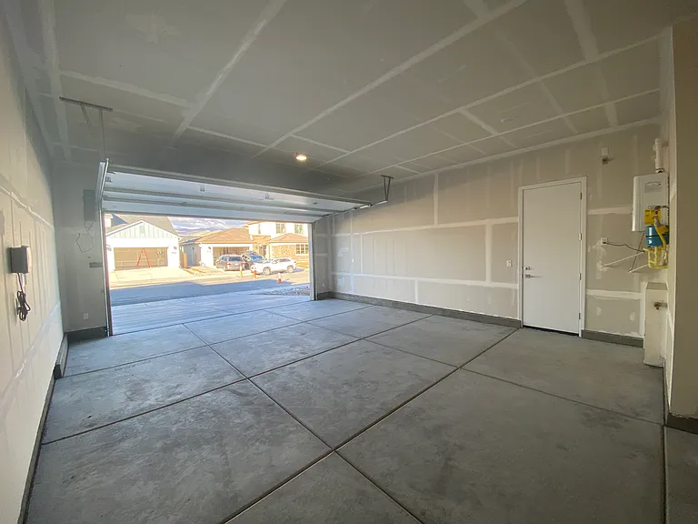 1905 Monitor Peak St — Photo 15