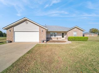 62450 E 269th Ct, Grove, OK 74344