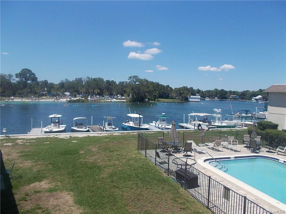 1st image of 30 SE Valare Ln #204