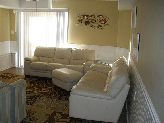 4th image of 7400 Pleasure Ave #S