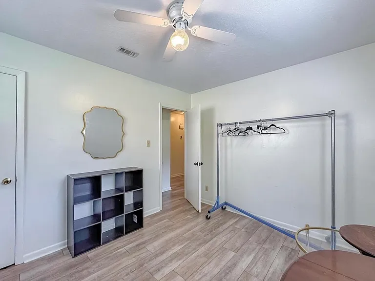 2034 Harriet Dr — Photo 21