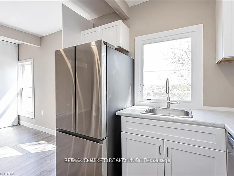 279 William St #2 — Photo 5