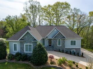 108 Stonebrook Loop, Elizabethton, TN 37643