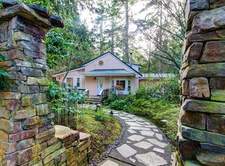 10044 Jack Cobahud Way, La Conner, WA 98257