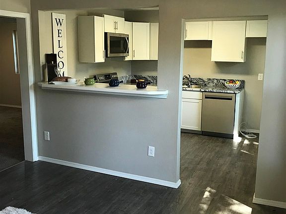 2nd image of 3211 N Regal St